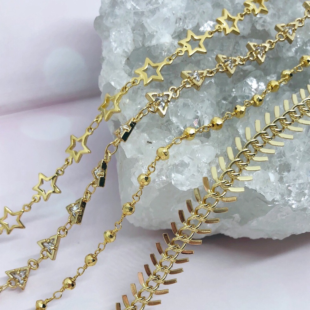 Dainty Gold Star Choker Necklace - Picture 3 of 8